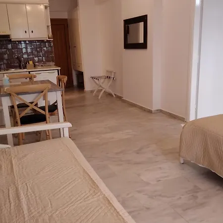 Idomeneas Apartments Soúgia Zimmer foto