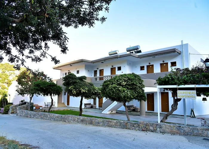 Idomeneas Apartments