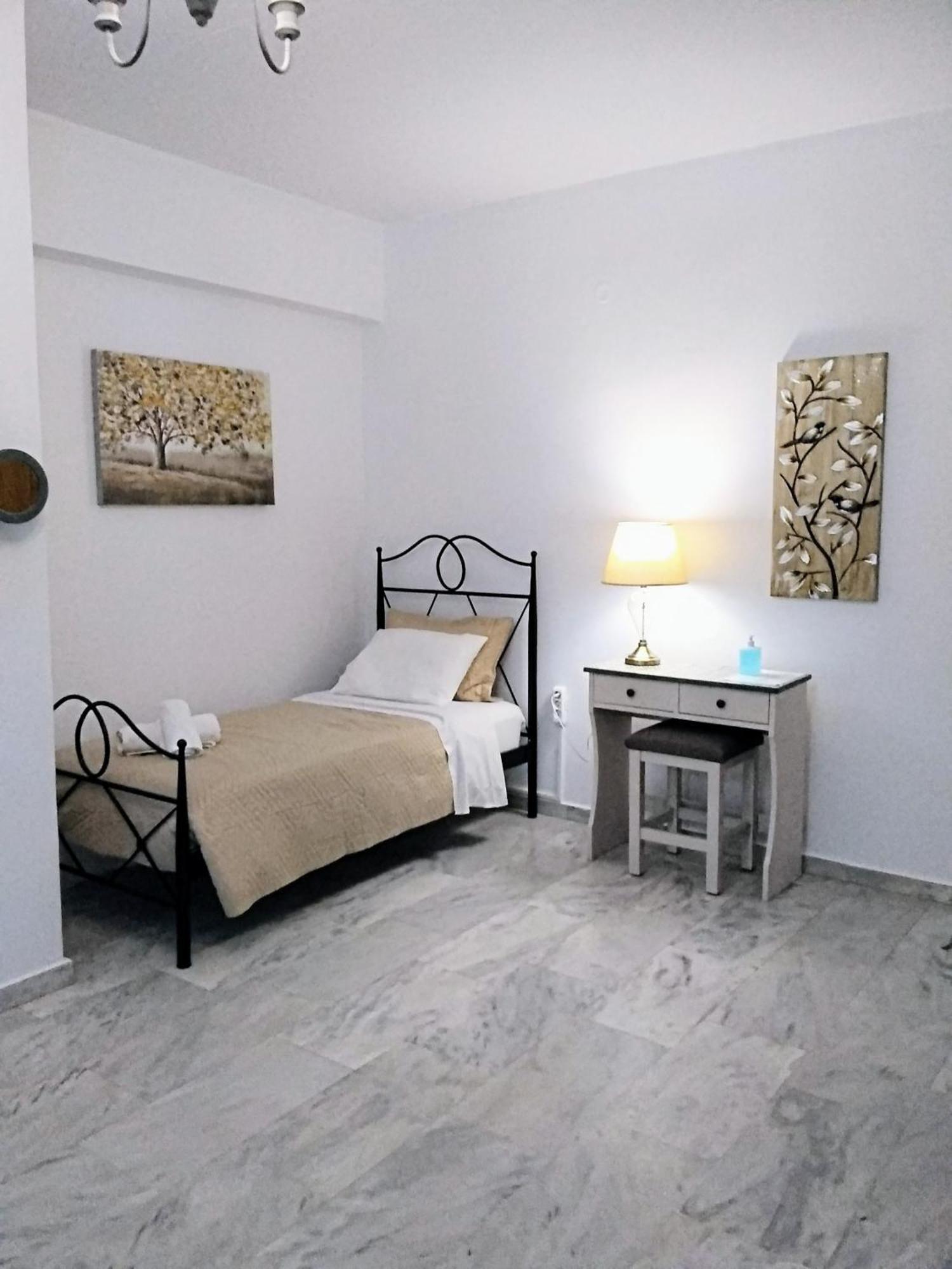 Idomeneas Apartment *